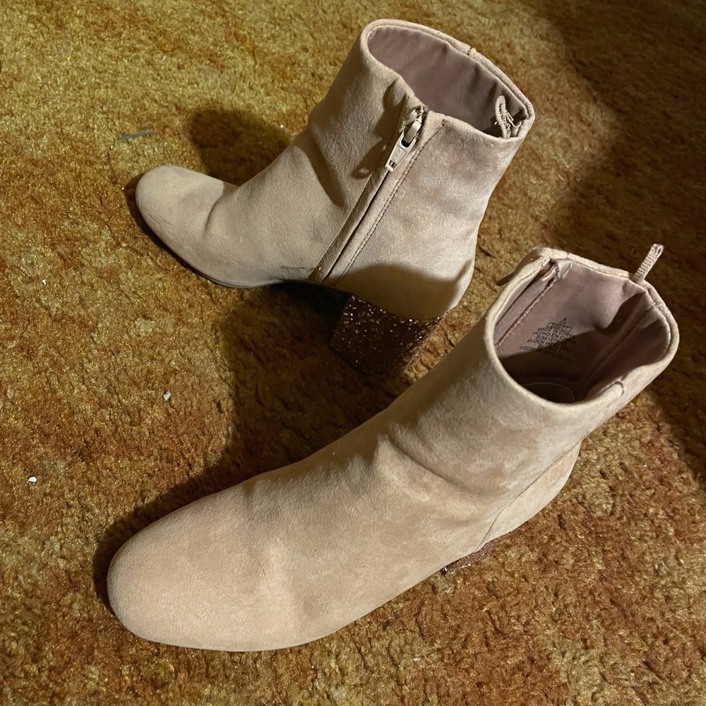 Booties - Picture 3 of 3